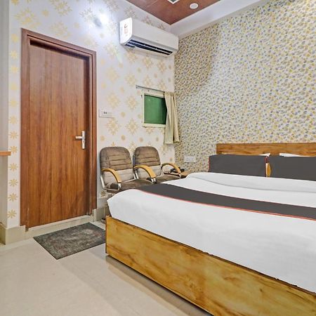 Hotel O Star Ki นิวเดลี ภายนอก รูปภาพ